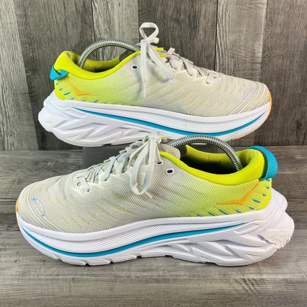 Hoka Bondi X Mens 9 White Evening Primrose Carbon Plate Running Shoes 1113512